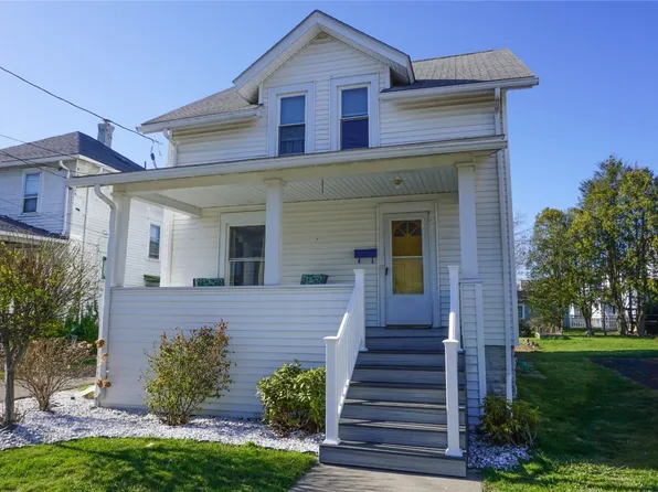 77 Hill Ave, Johnson City, NY 13790