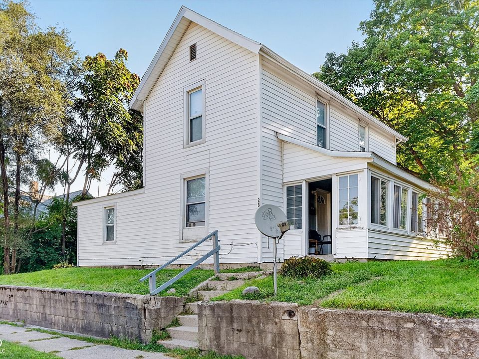 1st image of 520 Ruddle Ave