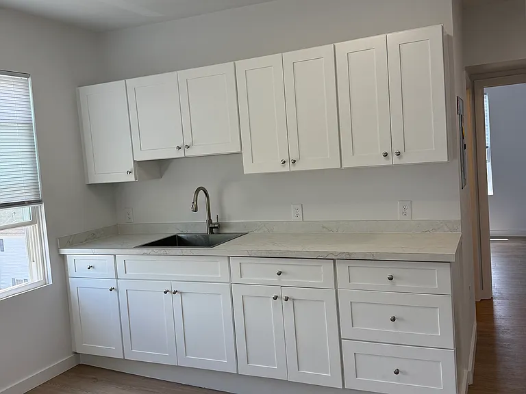 114 Sweet Ave #3R — Photo 3