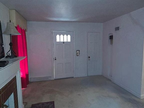 3rd image of 4739 Bessie Ct