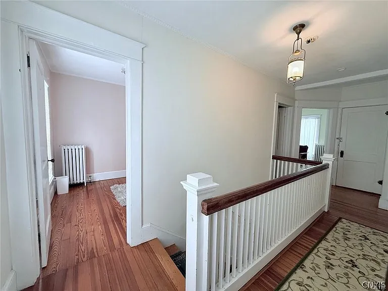 10 Jewett Ave — Photo 11