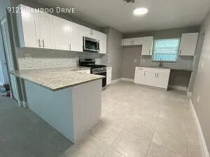 9121 Bamboo Dr