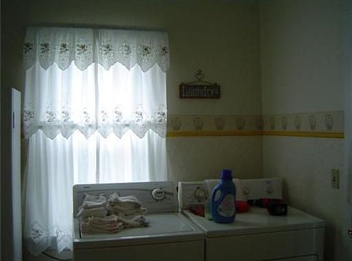 1st floor laundry is a great convience!