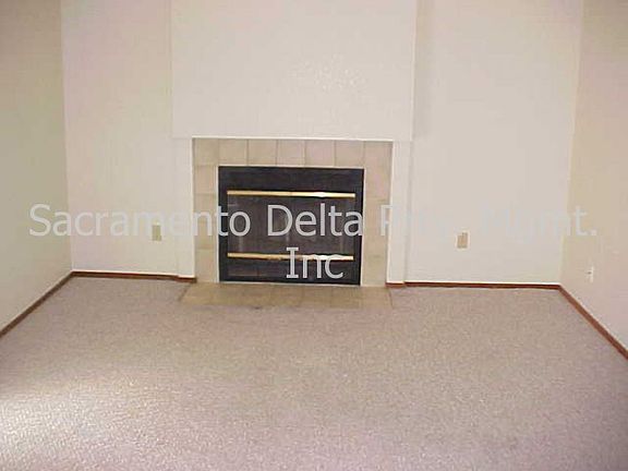 3rd image of 9305 Cassaro Ct