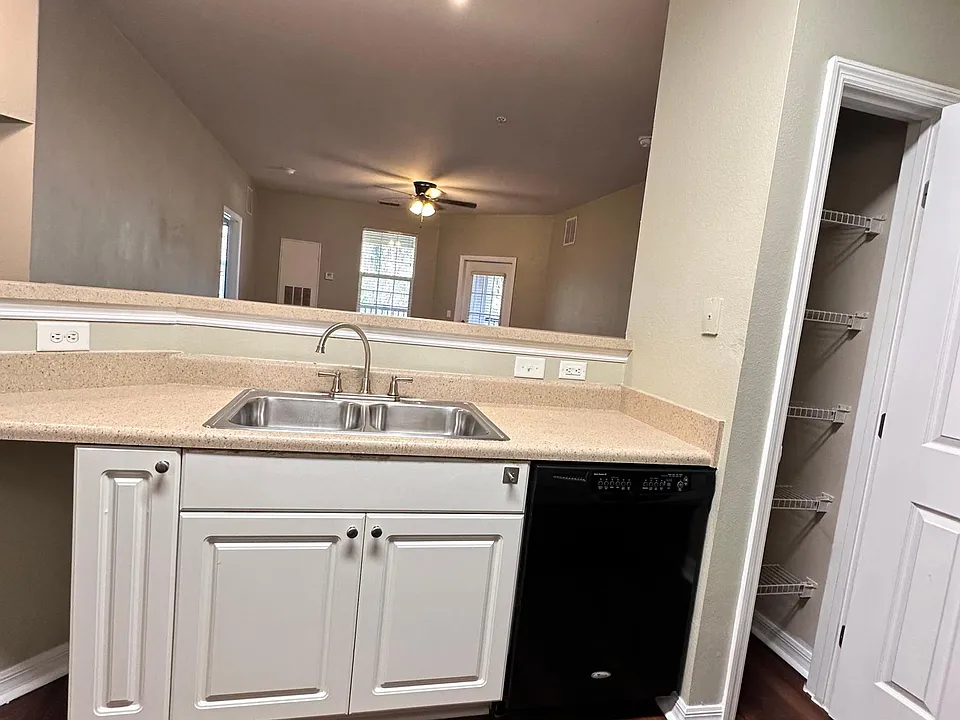 Kitchen and Pantry Space