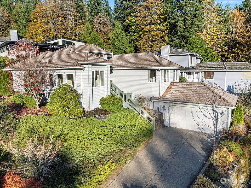 1st image of 17708 Baywatch Court NE