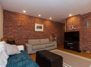 95 Gainsborough St APT 105, Boston, MA 02115