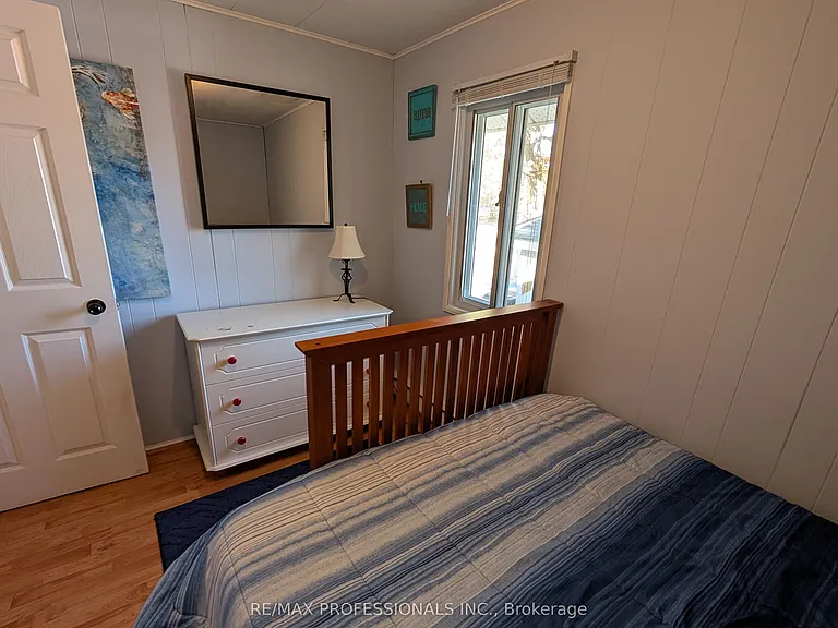1103 Mosley St — Photo 12
