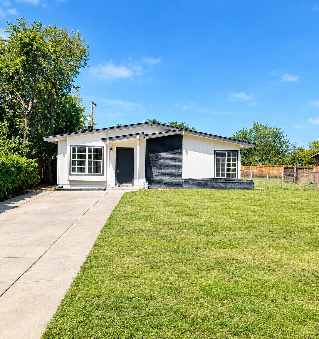 4 bed, 1747 sqft, $2,000 — Photo 1
