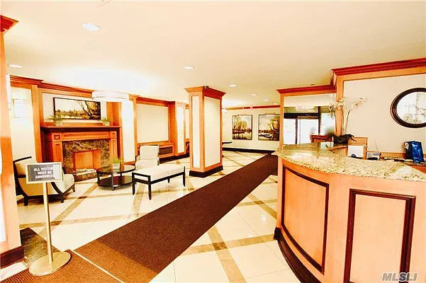 Sold by Remax City Square | media 25