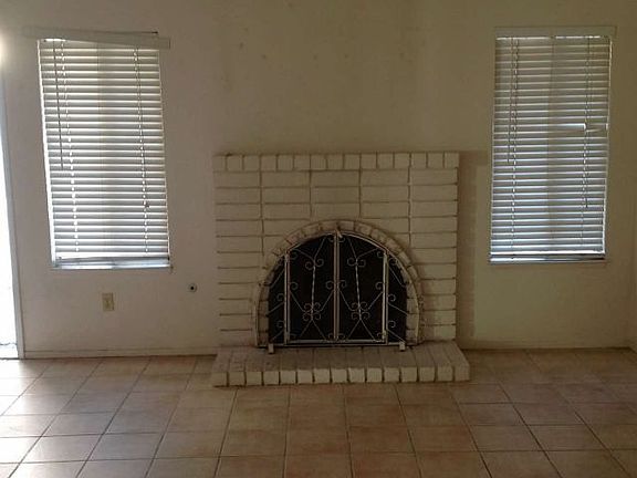 3rd image of 2708 Santiago Dr