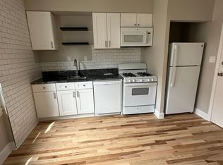 2011 Lark St APT 2, Lakewood, OH 44107