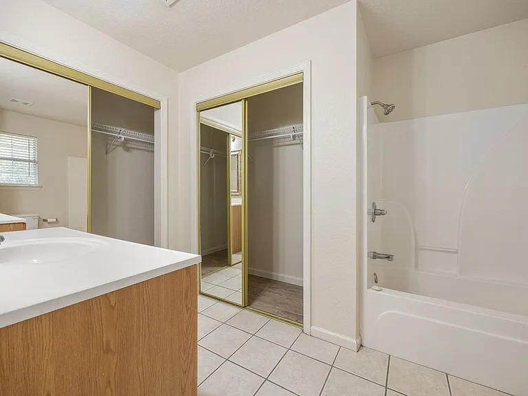 21513 Pershing Ave #A — Photo 11