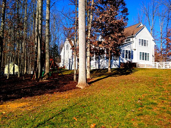 4th image of 11904 Sandy Hill Ct
