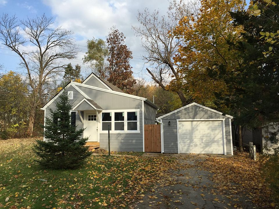 1st image of 24329 N Bonnie Ln