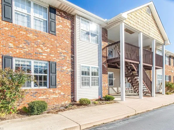 1010 Westbrook Ct, Archdale, NC 27263