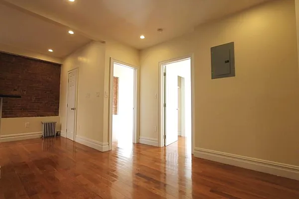 Rented by Corcoran | media 23