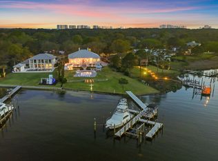 124 Indian Bayou Dr, Destin, FL 32541