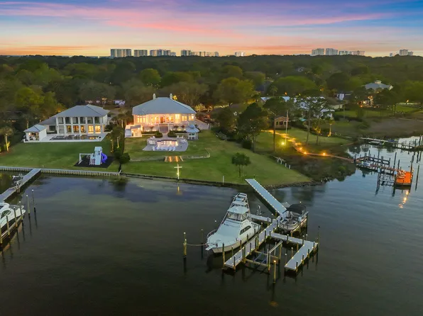 124 Indian Bayou Dr, Destin, FL 32541