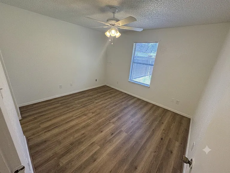 1140 Landsdale Ln #1140 — Photo 14