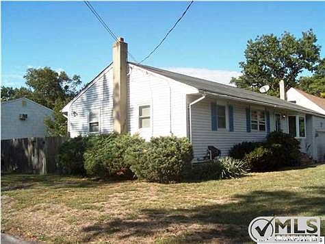 4th image of 352 Mizzen Ave