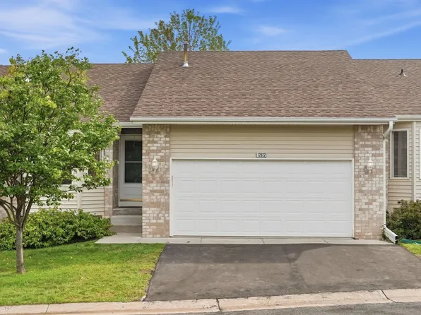 12822 Glen Ct, Apple Valley, MN 55124