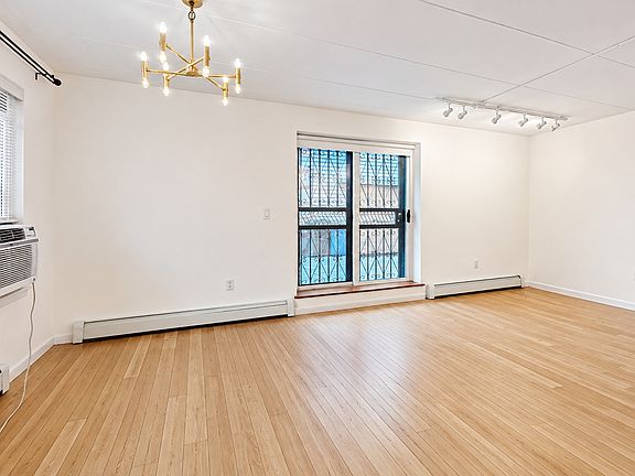 2nd image of 298 W 137th St #A