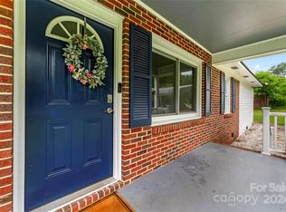 1581 Riverview Cir, Fort Lawn, SC 29714