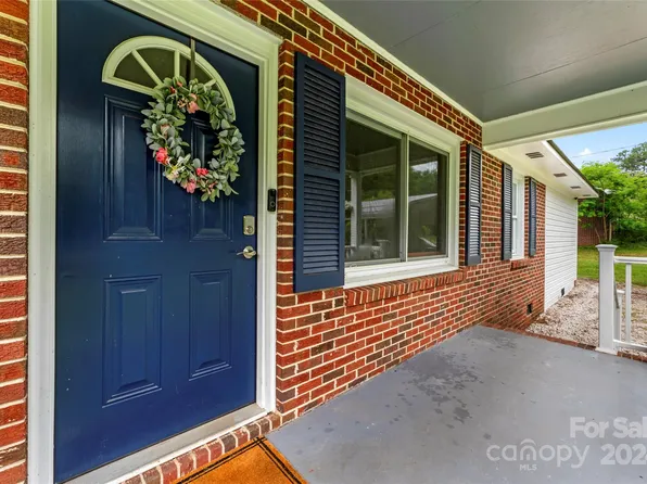 1581 Riverview Cir, Fort Lawn, SC 29714