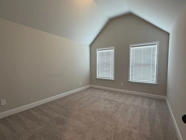 3500 Hilltop Trl — Photo 11