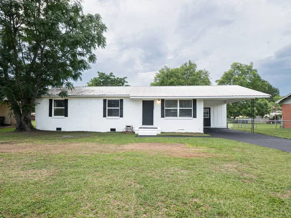 213 Rock Creek Rd, Headland, AL 36345