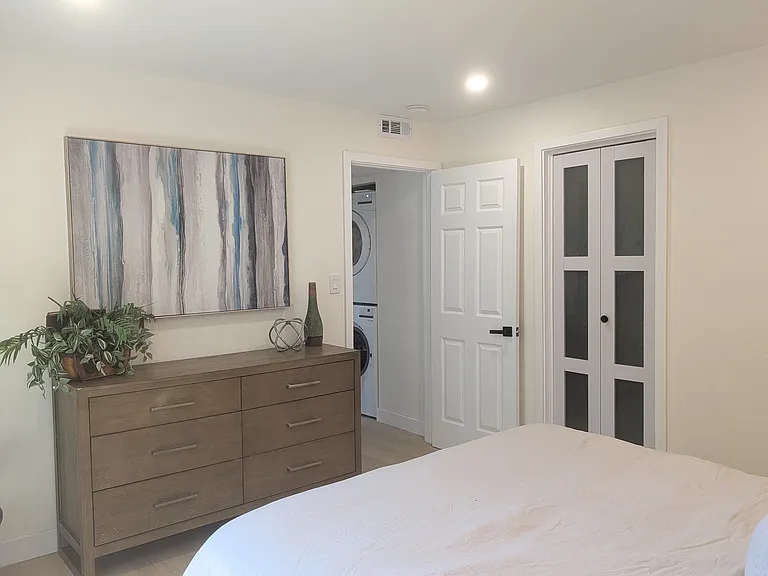 22434 Salem Ave #B — Photo 27