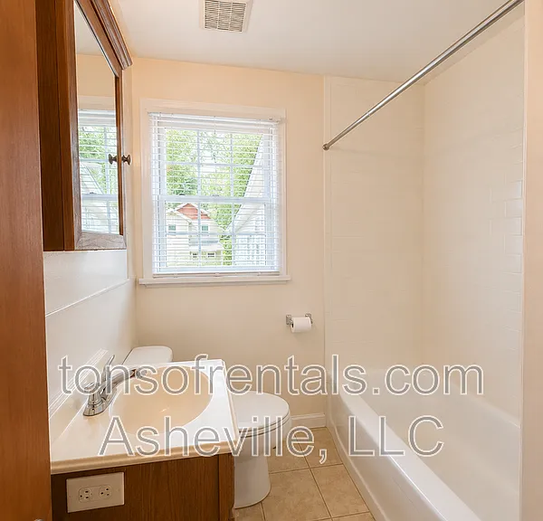 127 Aurora Dr — Photo 9