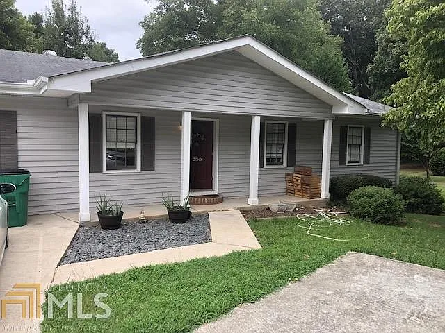 200 W Midland Ave photo 1