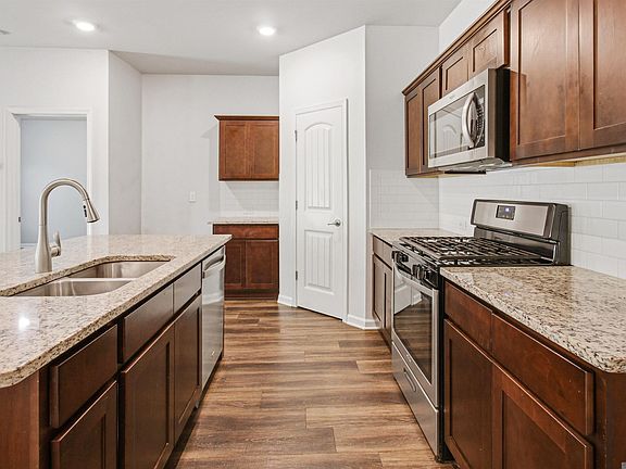 3rd image of 34843 Spring Trails Dr