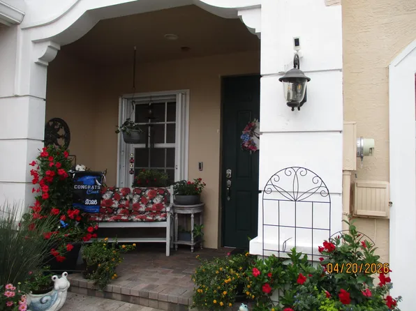 4257 SW Pine Cove Court, Stuart, FL 34997