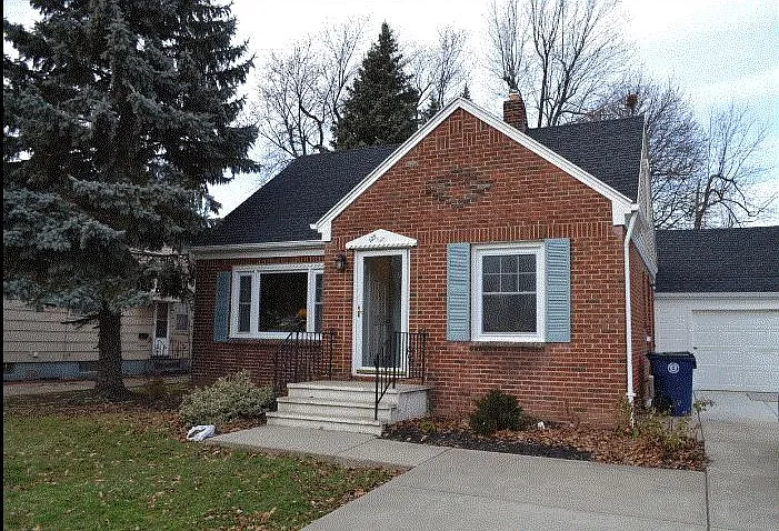 105 Mona Dr