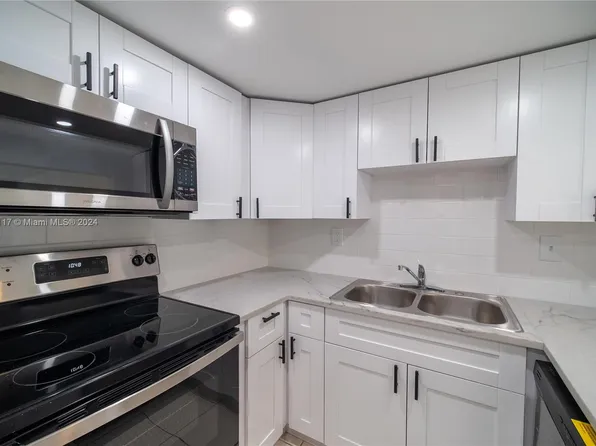 10090 NW 80th Ct APT 1344, Hialeah Gardens, FL 33016