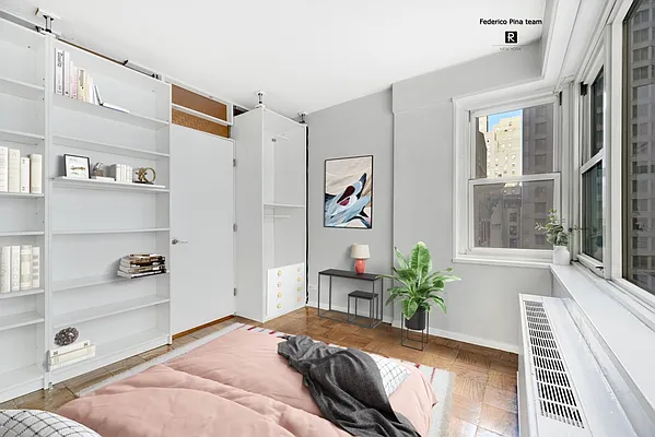 Rented by R New York | media 17