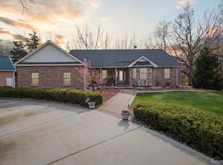 2659 W Coon Lake Rd, Howell, MI 48843