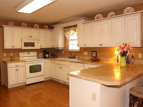 2nd image of 331 Woodsend Dr