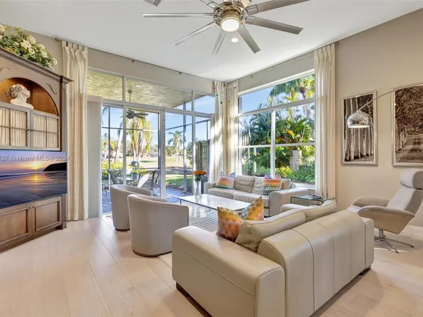 2474 Bay Isle Ct, Weston, FL 33327