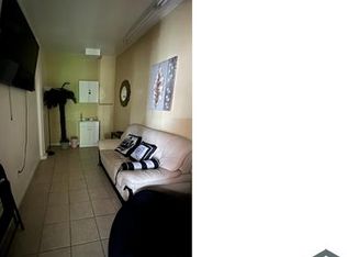 1972 W 48th St #A, Los Angeles, CA 90062