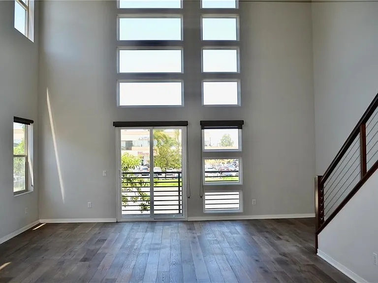 1500 W Artesia Sq #A — Photo 20