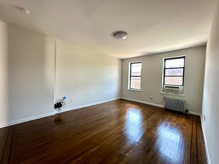 45-35 42nd St #4A — Photo 3