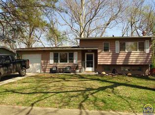 3400 SW 33rd Ter, Topeka, KS 66614