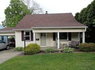 568 Poland Ave, Struthers, OH 44471
