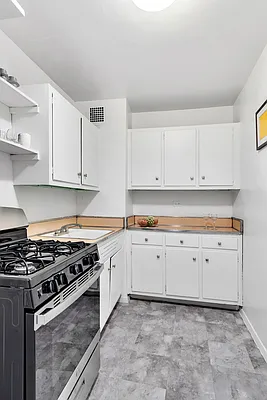 Sold by Douglas Elliman | media 10