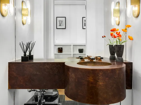 975 Park Avenue image 16 of 19