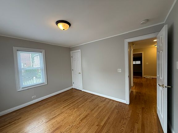 4th image of 1000 E Touhy Ave